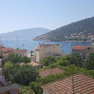 μουστάκης Ξενοδοχείο Αγία Ευφημία